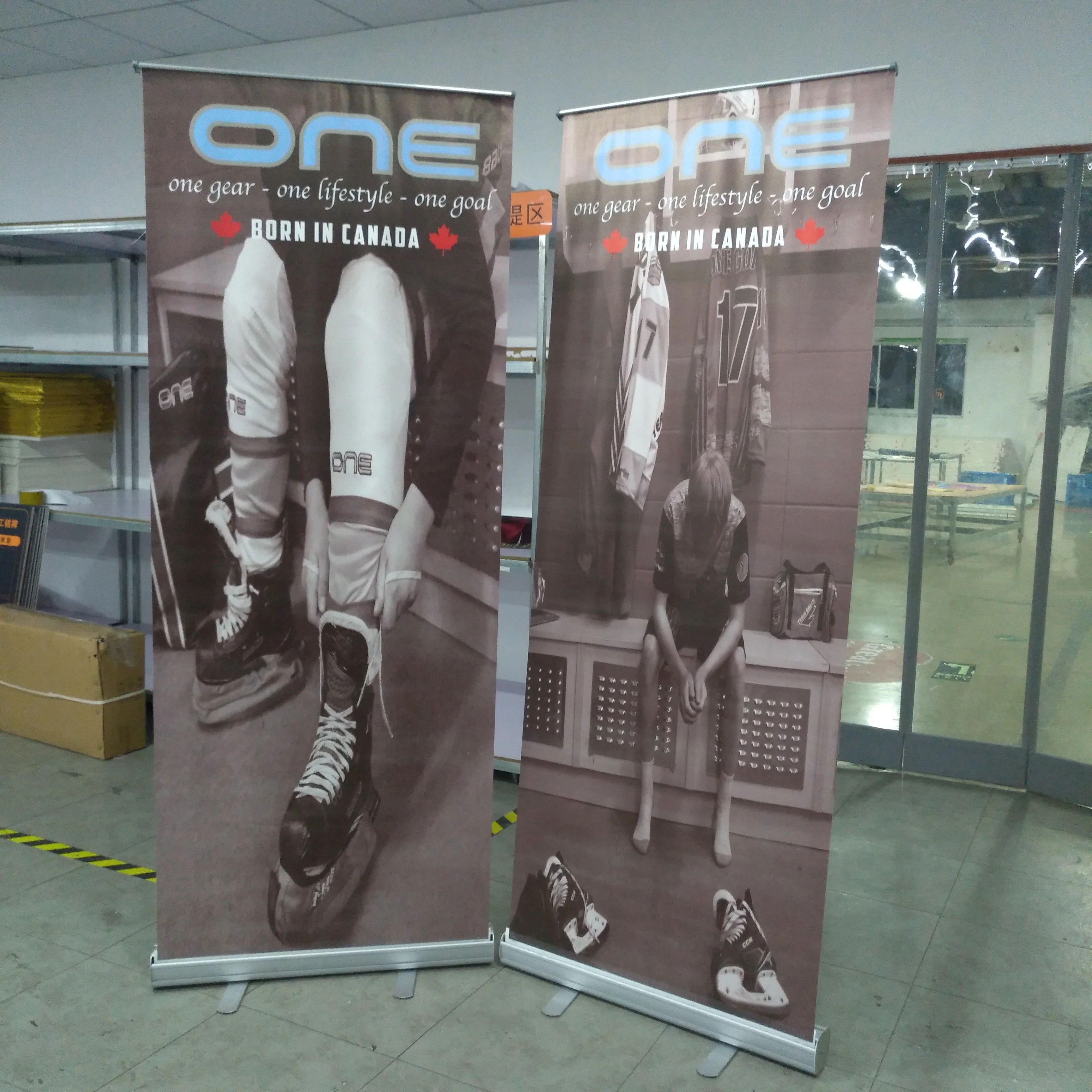 Custom Roll up Banner With Sturdy Base and Retractable Mechanism for Easy Setup and Storage