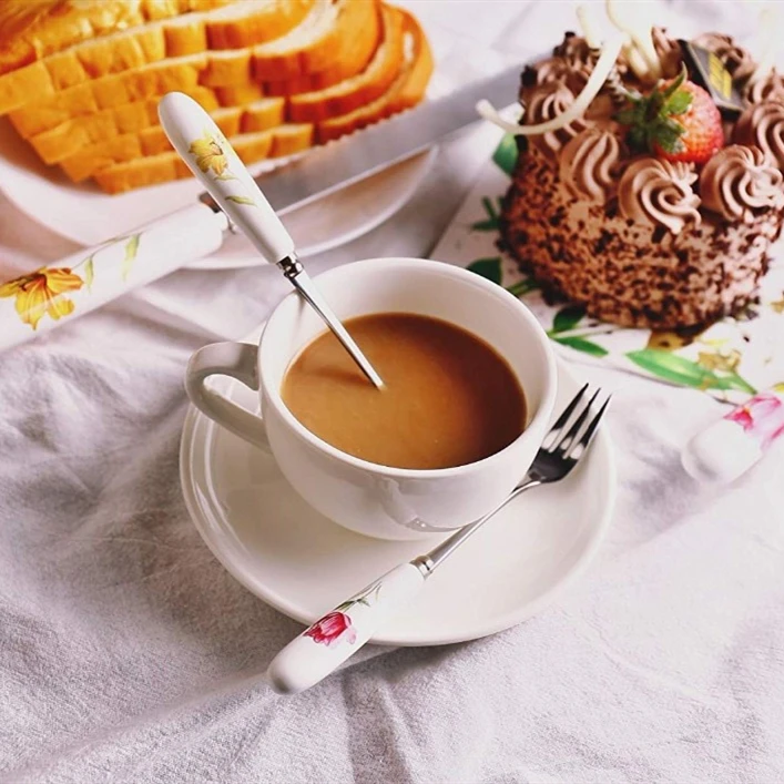 Набор столовых приборов с керамической ручкой из нержавеющей стали