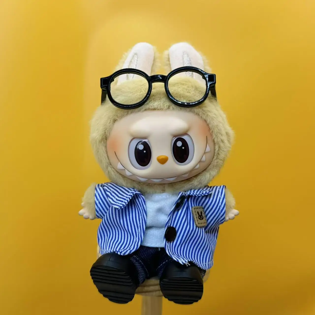 Labubu First Second Generation Sitting Party Doll Clothes Soft Toy Plastic Porcelain Plush Material for Decoration Elegant Style