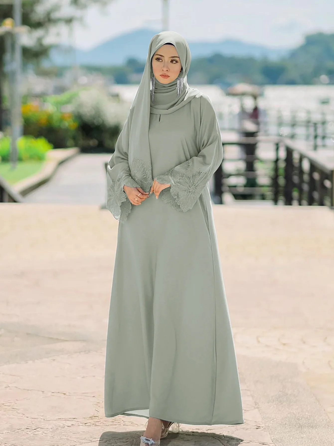 Wholesale Ladies Maxi Caftan Dresses Malay Indonesian Muslim Girls Eid Long  Sleeve Abaya Headscarf Breathable Hijab Woman's