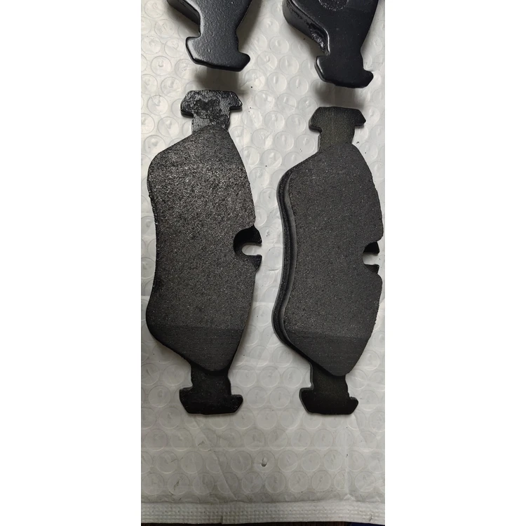 SQCS OEM 0024204020 0024206020 Brake Pad Set for Mercedes Sprinter W901 W902 W903 W463 with 12 Months Warranty