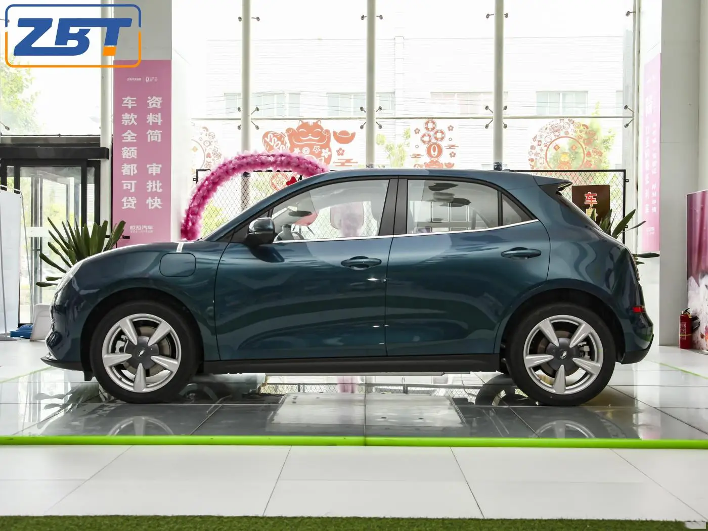 Changcheng Oula Haomao 4 Wheel Electric Car Ora Cat Used Car Great Wall Motor Automobile