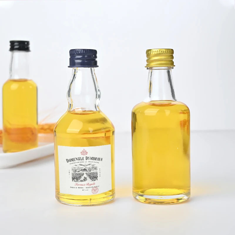 30ml 40ml 50ml 100ml Various Styles of Glass Small Wine Bottles White Wine Bottles