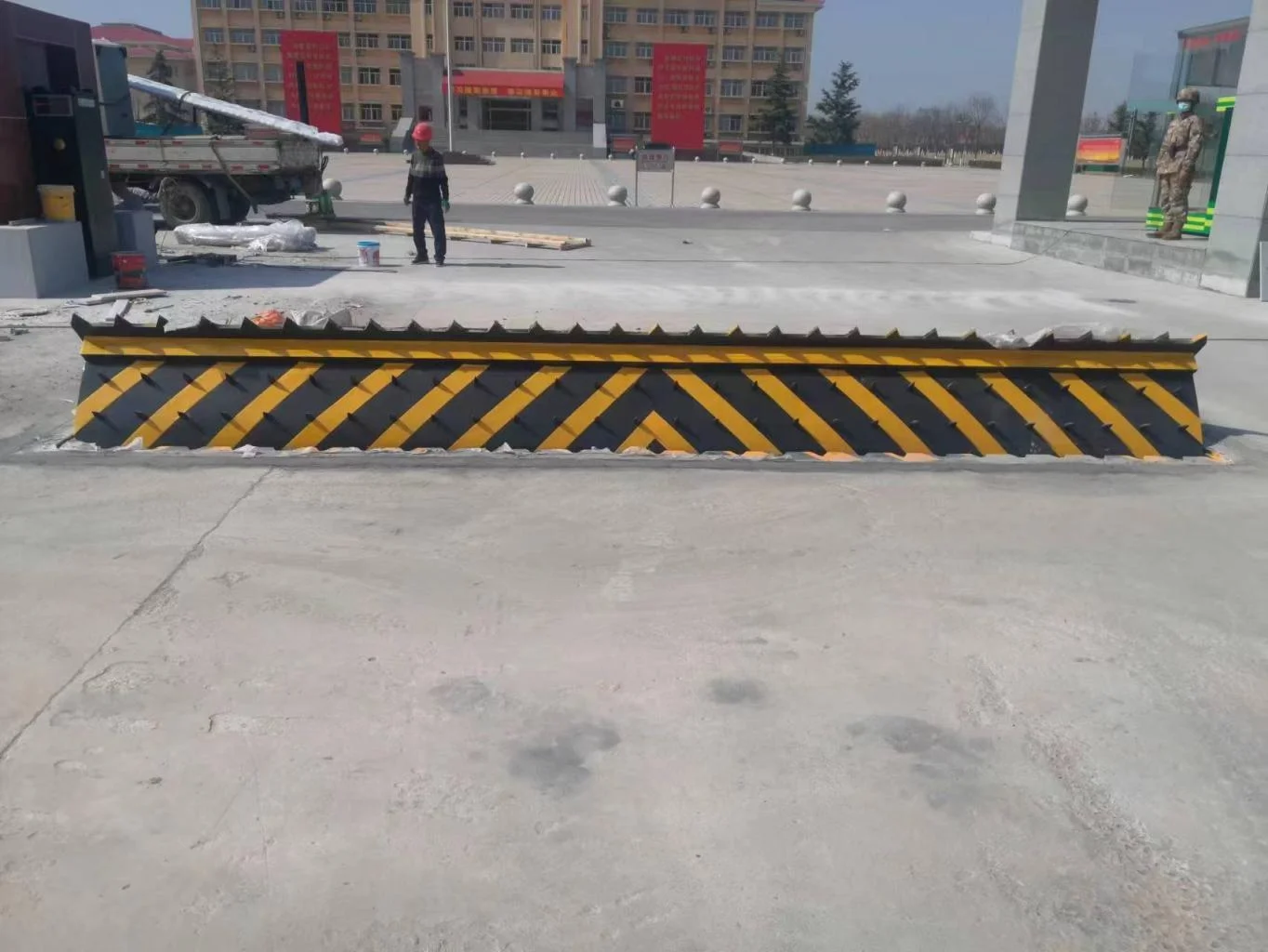 High Security Anti-Ram Automatic Electric Hydraulic Steel Road Blocker Aluminum Alloy Traffic Control Vehicle Stopper