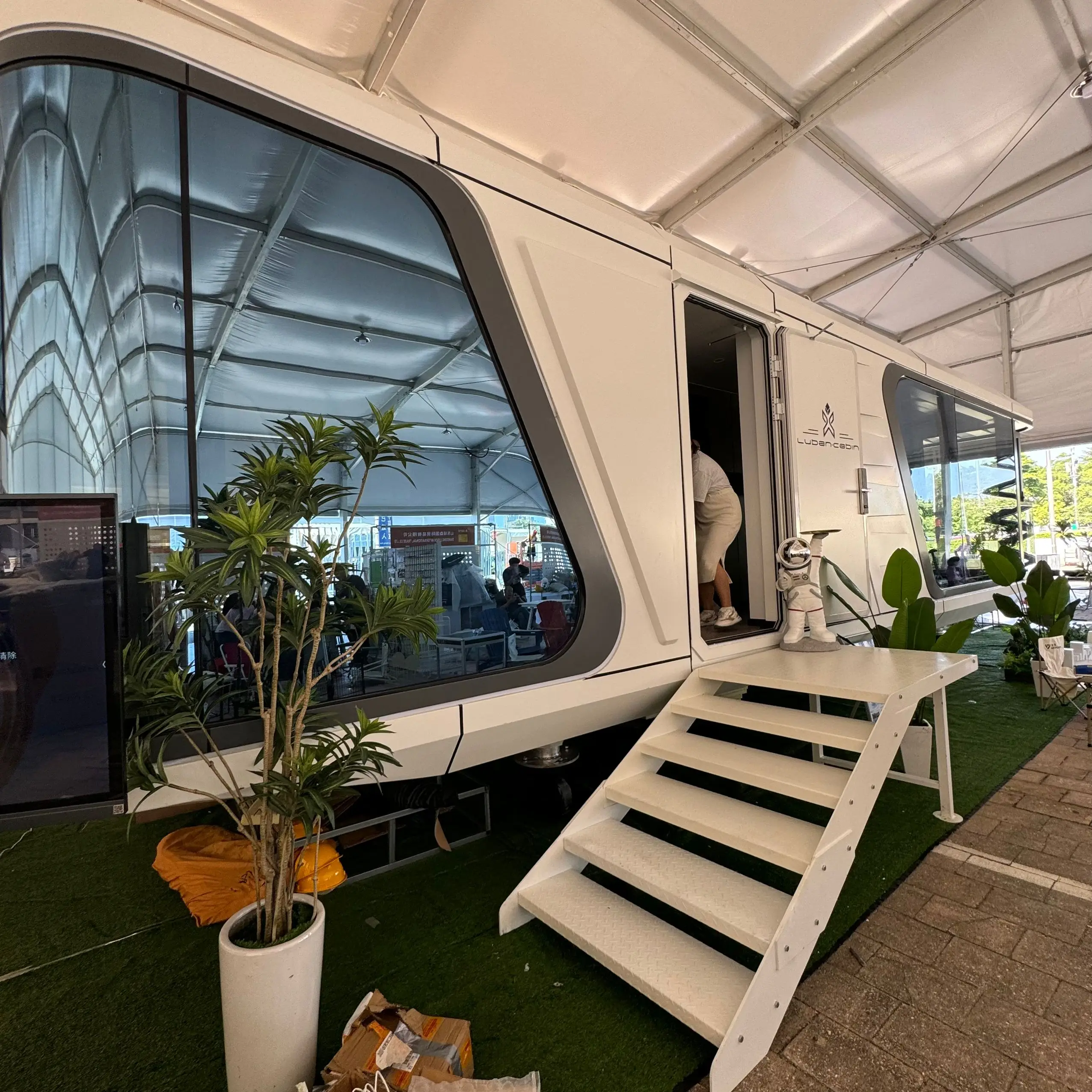 Luxury Modular Prefab House Container Cabin With Tiny Concrete House Manufactured in China by Luxury Prefab House Producer