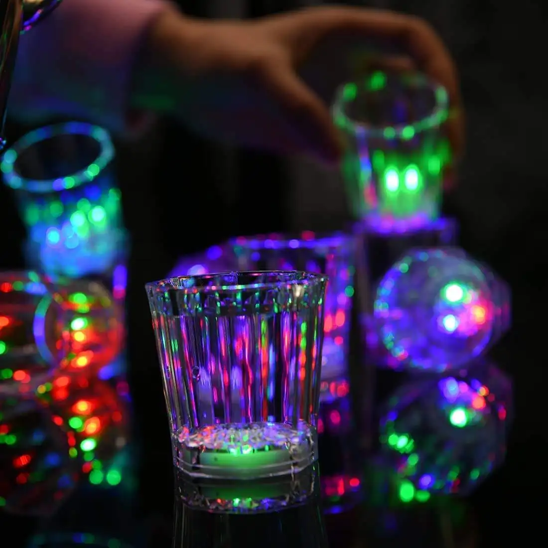 Adults Shot Cups Party LED Flash Light up Drinking Glasses Glow in the Dark Christmas Halloween Party Favors Shot Glasses  Z147