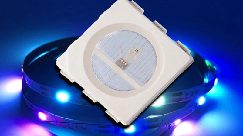 4-pin Ws2812b Led Chip With Heatsink Ingans Material 5050 Rgb Ws2811 Ic ...