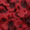 Rouge foncé avec du noir