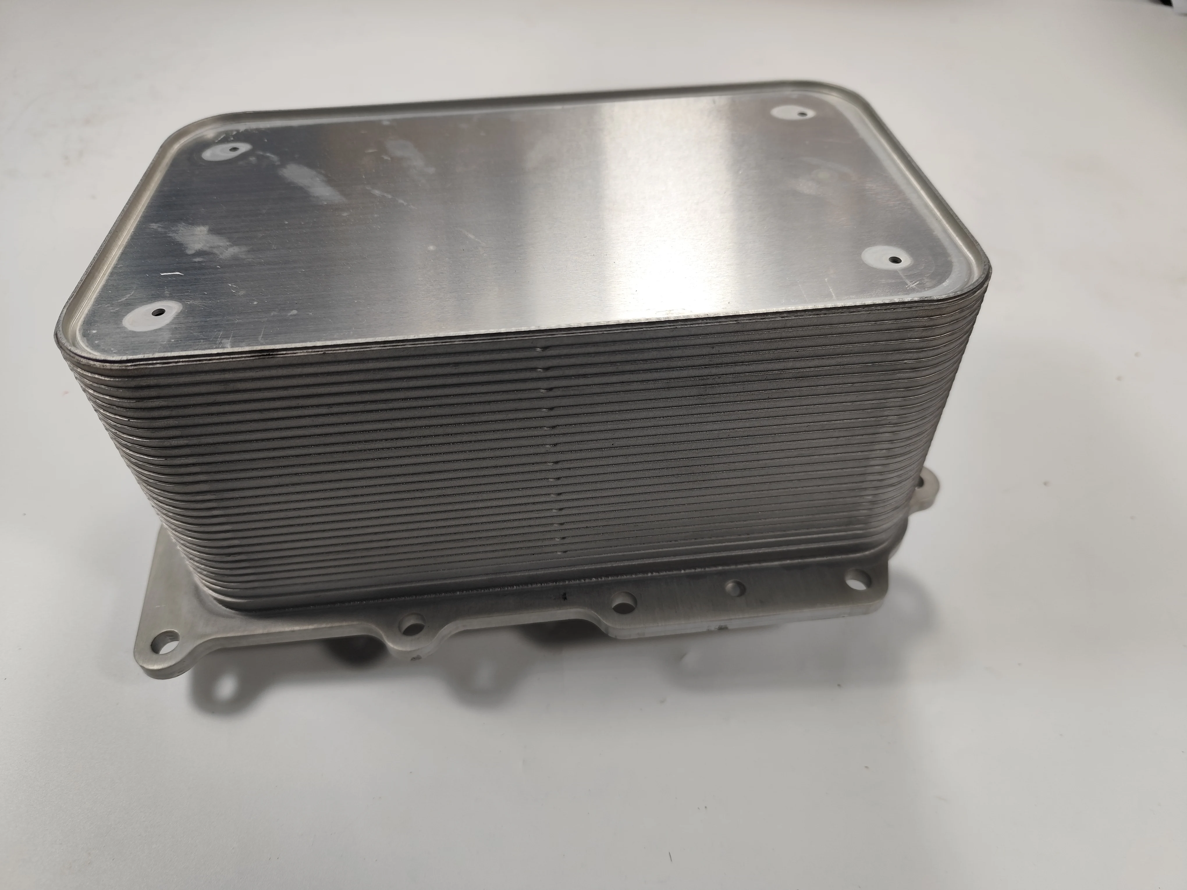 Auto Oil Cooler for DAF XF105 1725348 1643074 1780140 1672896