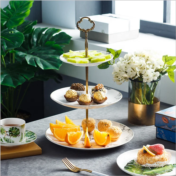 Assiettes A Gateaux Et De Fruits En Ceramique Plateau A Trois Niveaux Pour Anniversaire Mariage The 10 Pieces Buy Fruits Plats Pour L Anniversaire Trois Niveau Plaque En Ceramique Plats De Fruits Trois Plaque De Palier En