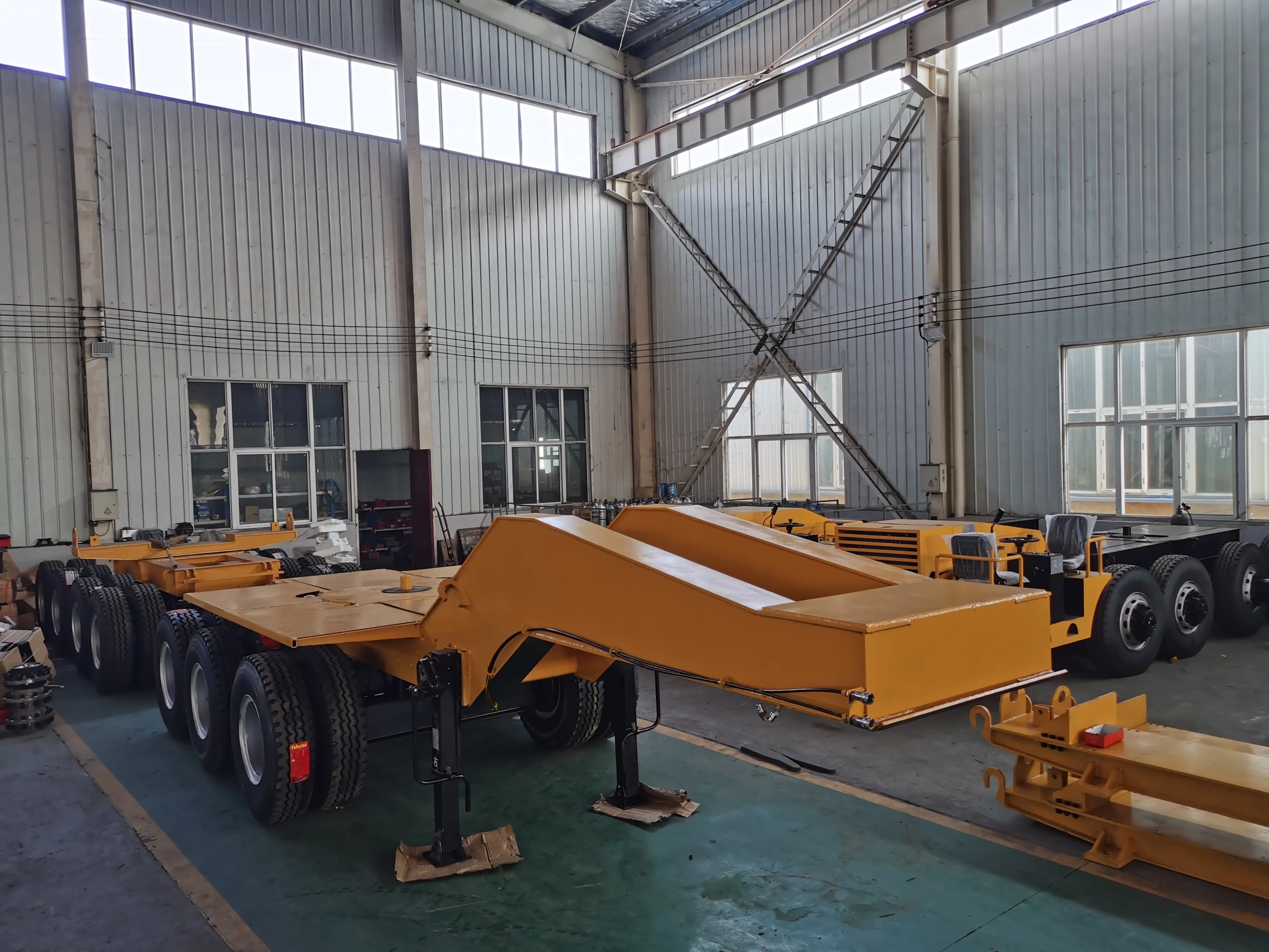 8 axles 160 ton Tire type girder trailer Girder flat truck beam carrier bridge transportation semi trailer