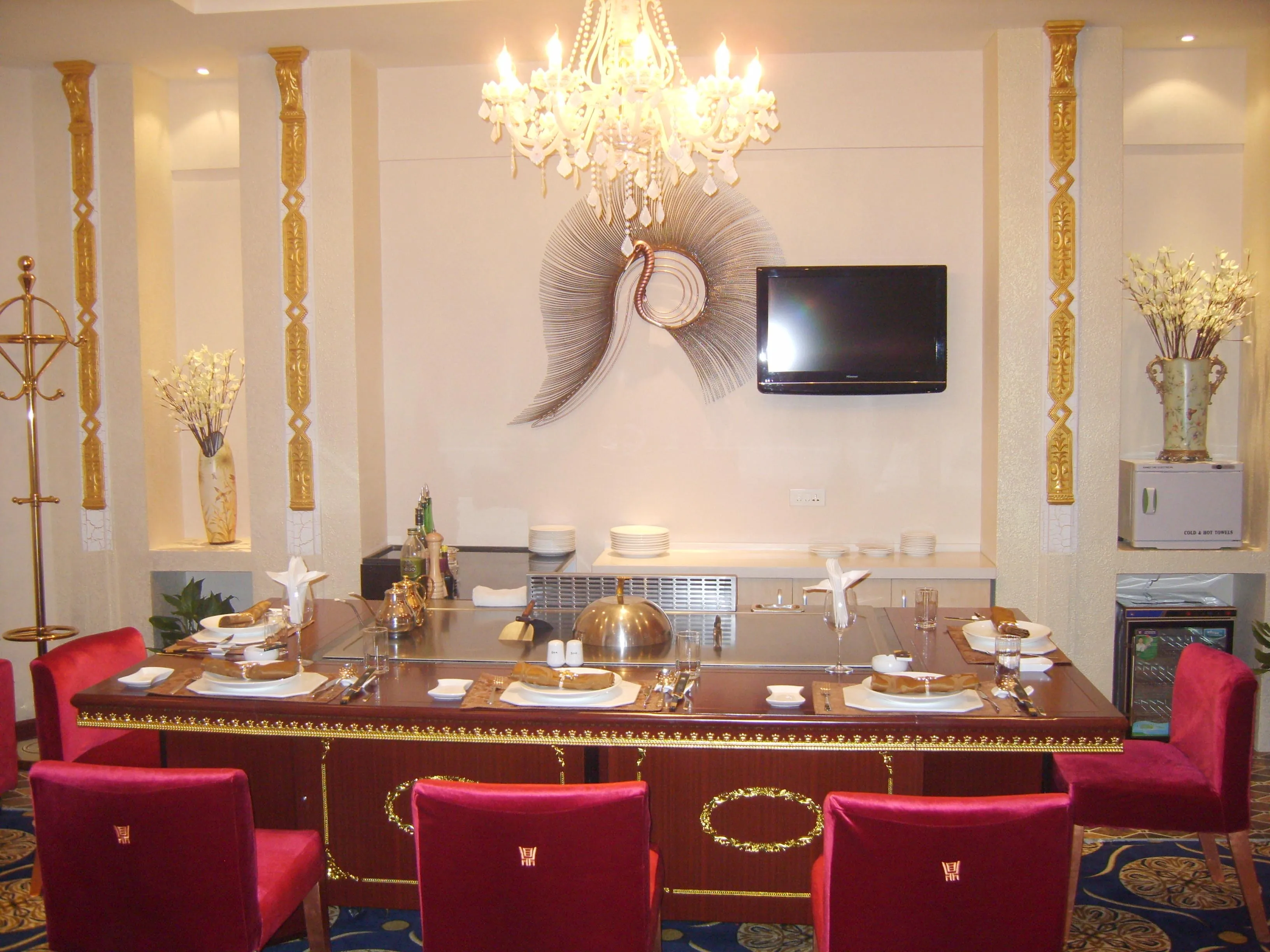 Rectangular Teppanyaki Grill Table with 20mm Thick Heating Plate and 600x400mm Cook Area