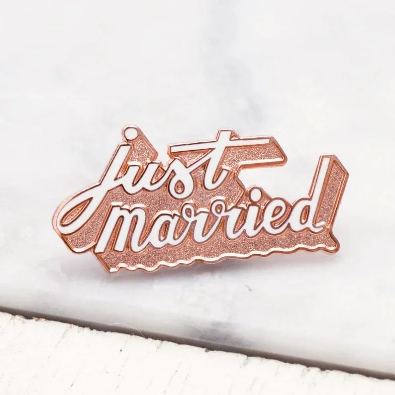 High Quality Round Gold Hard Enamel Lapel Pin With Custom logo manufacture
