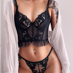 2025 Hot Selling Sexy Embroidered Sheer Lace Camisole Bra Set Ultra-Thin Two-Piece Lingerie Ultra-Thin Underwear