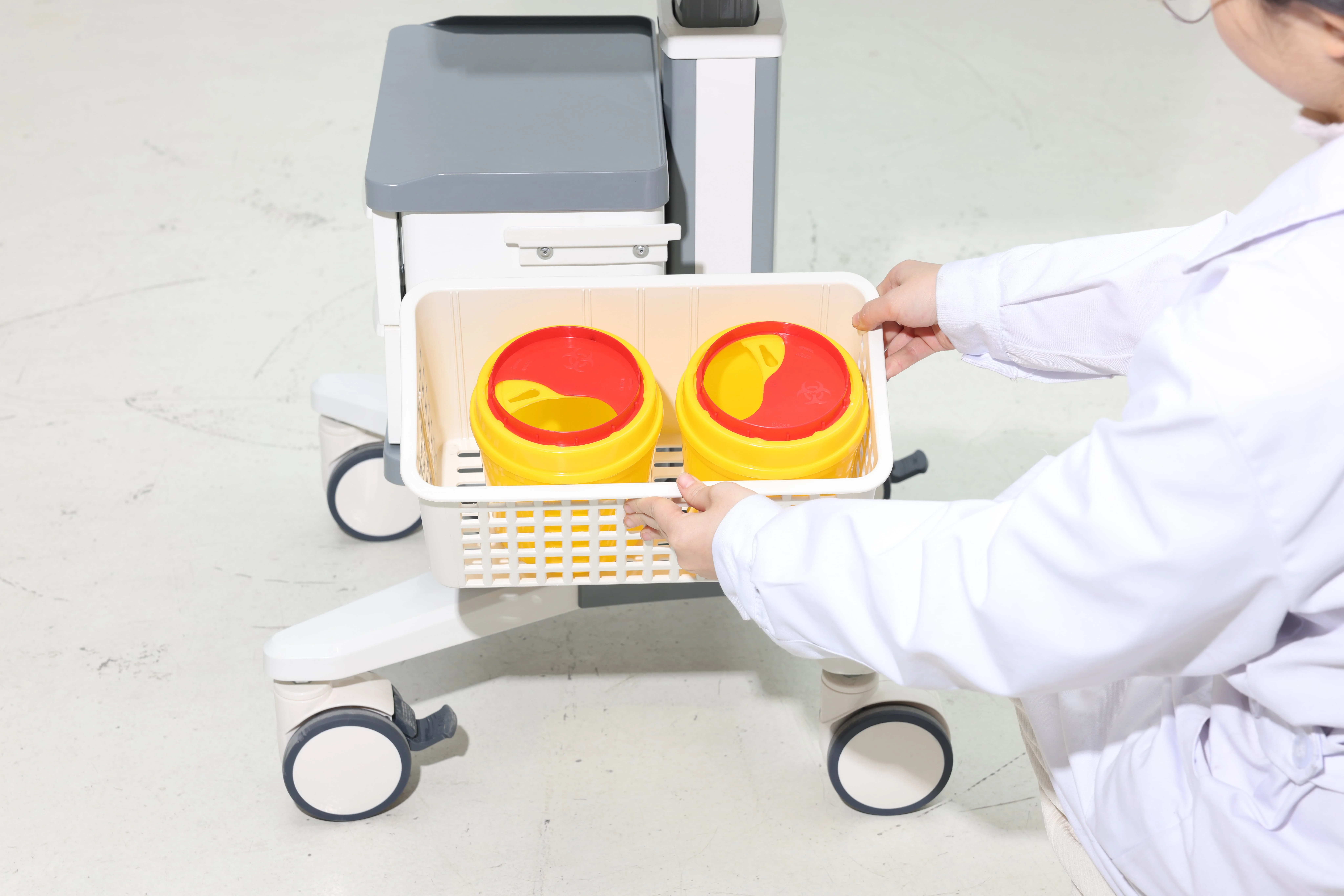 Efficient Hospital Hotel Dental Clinic Laptop Trolley Side Storage Compartments Height-Adjustable Mobile Doctor Keyboard Station 6