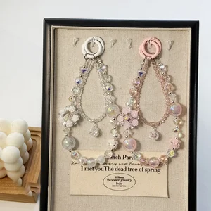 Wow  Original Luxury Night Glow Flower Wreath Hanger Chain. the Perfect Choice for Your Phone and Bags.