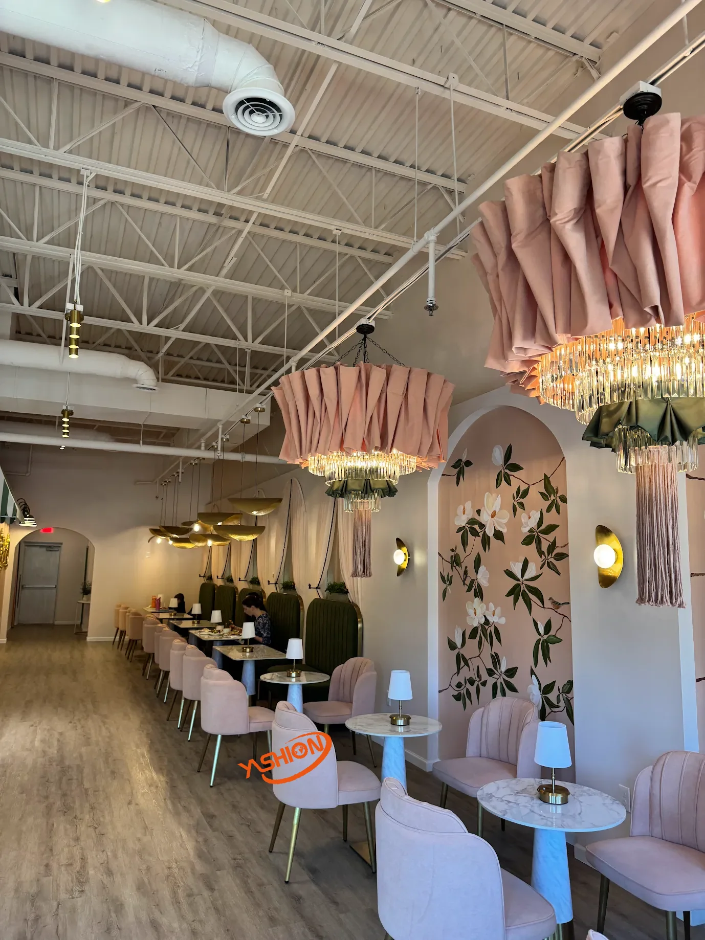 One Stop Cafe Decatur Customized One-Stop Restaurant Design - Modern Elegant Furniture