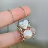 Steel color love crab (natural pearl)