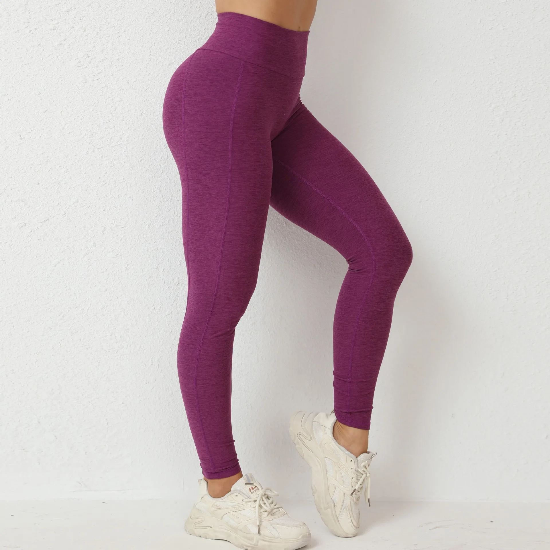 Quick-drying Tight Yoga Pants Tummy Control Butt Lift High Waist Fitness Sports Scrunch Yoga Leggings Sustainable Yoga Pants manufacture