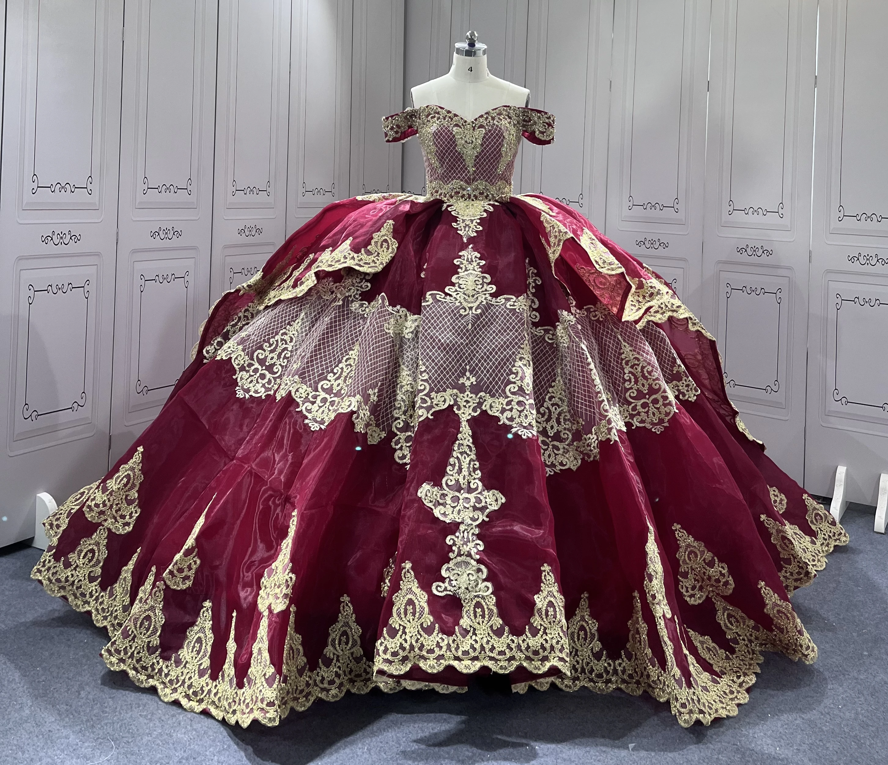 Mumuleo Fabulous Lace Ball Gown Champagne Quinceanera Dresses Princess Prom  Gowns Appliqued Sweet 15 Masquerade Dress