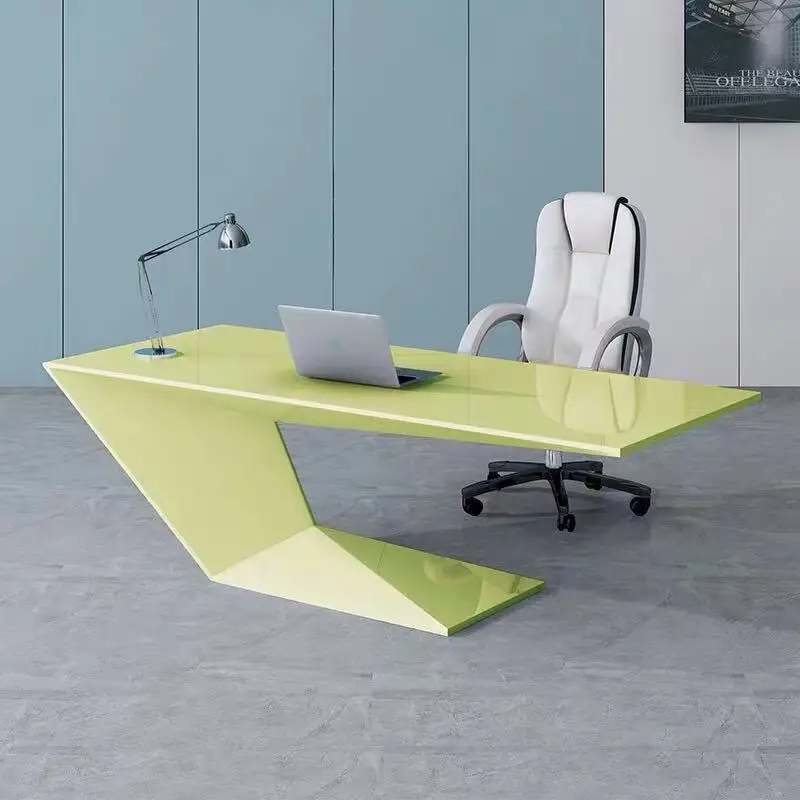 Белый стол для офисной