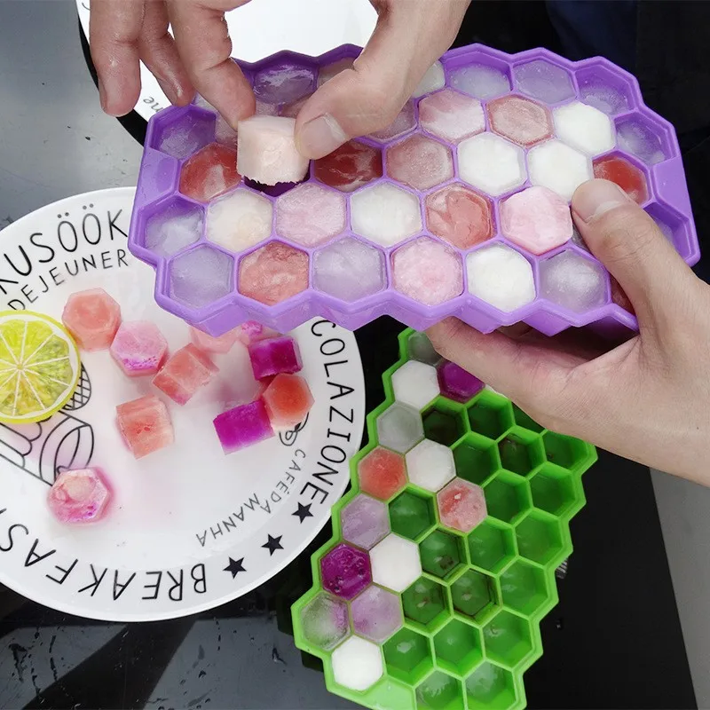 Odorless Honeycomb Ice Tray Mold Nontoxic Stackable With Lids