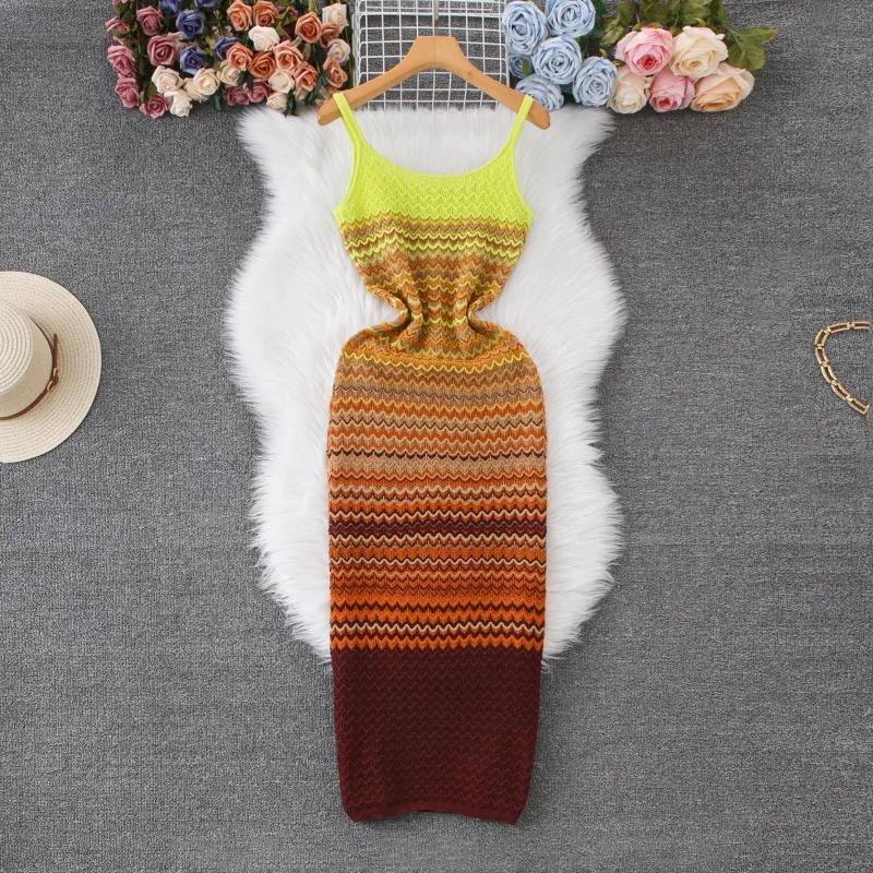 French Retro Gradient Striped Knitted Dress, Sleeveless Halter Dress, Slimming and Figure-hugging Fur Dress French Retro Gradient Striped Knitted Dress, Sleeveless Halter Dress, Slimming and Figure-hugging Fur Dress