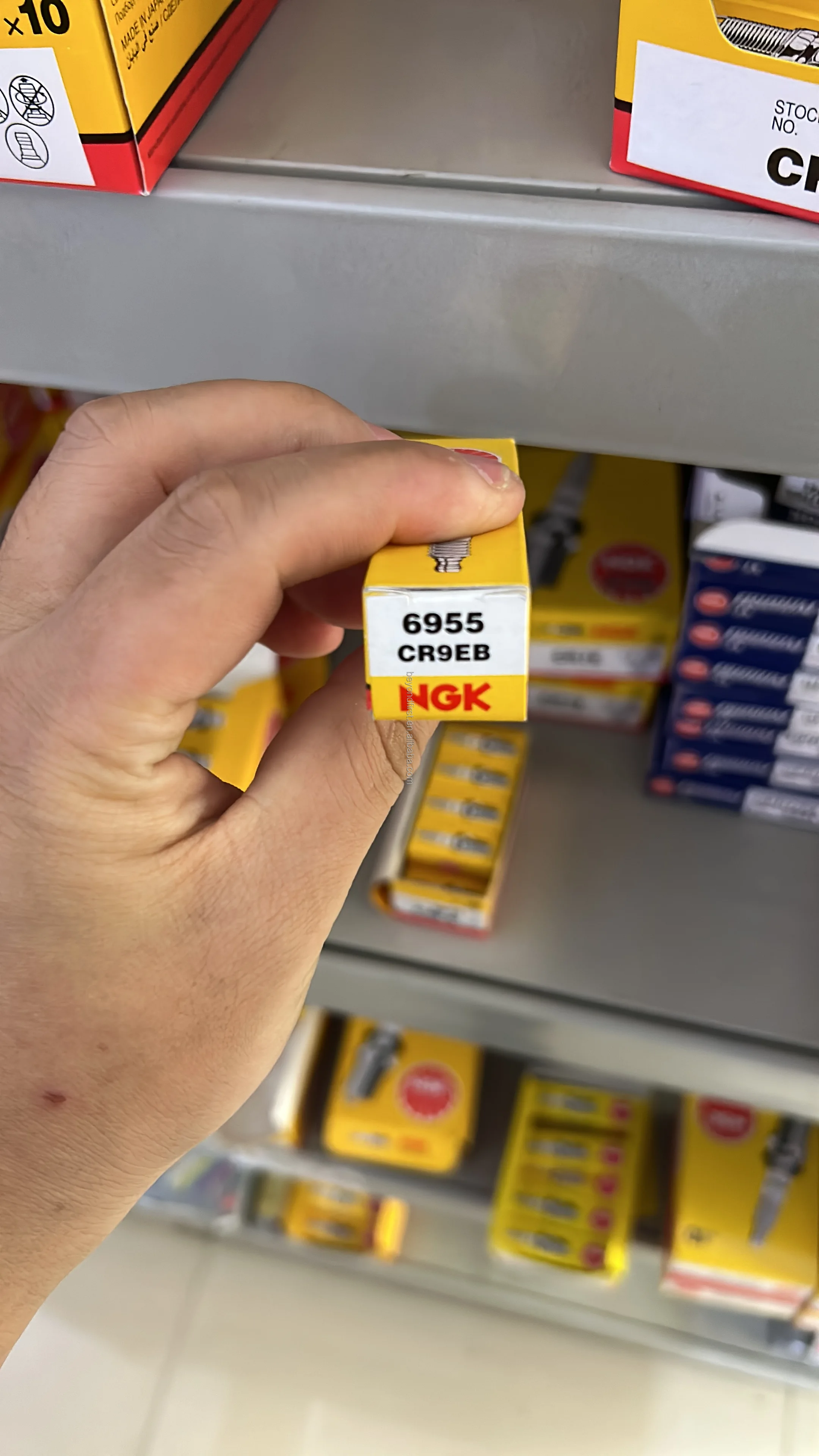 NGK 6955 CR9EB Standard Spark Plug - 4 Pack Ghana