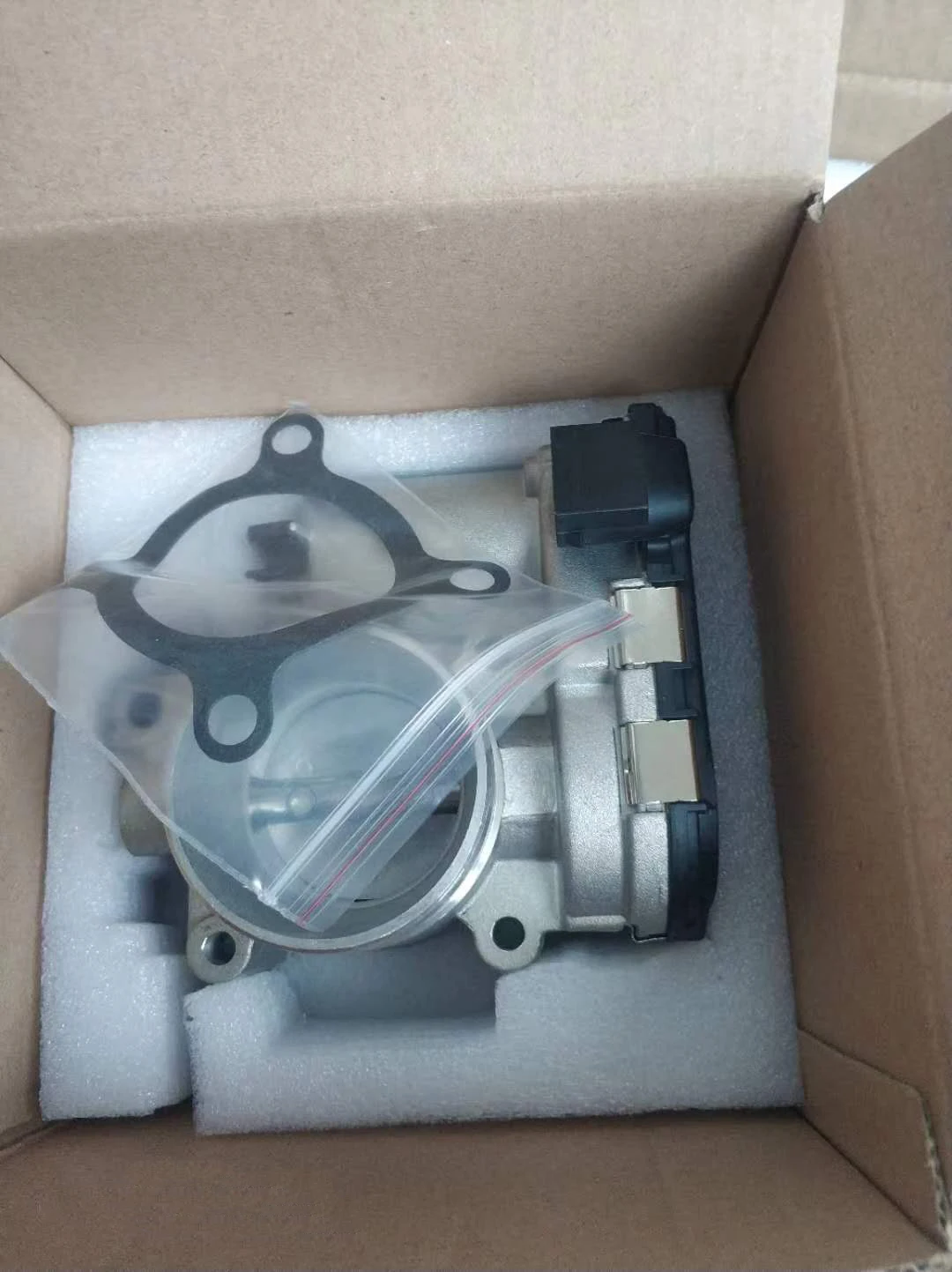 Throttle Body Throttle Valve 9w7z9e926a 3l5z9e926aa For Ford E150 E250 E350 Van V8 5.4l 4.6l