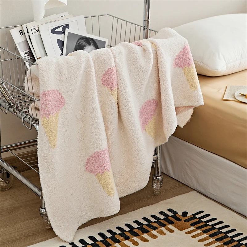 100% Polyester Fiber Cute And Interesting Ice Cream Pattern Knitted Blanket  bjl details