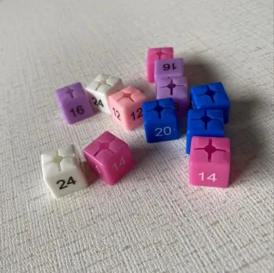 Plastic Clothes Size Cube Hanger