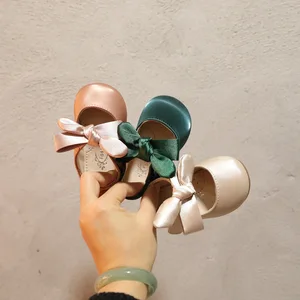 2023 Cheap Wholesale in China Kids Pretty Casual Leather Shoes