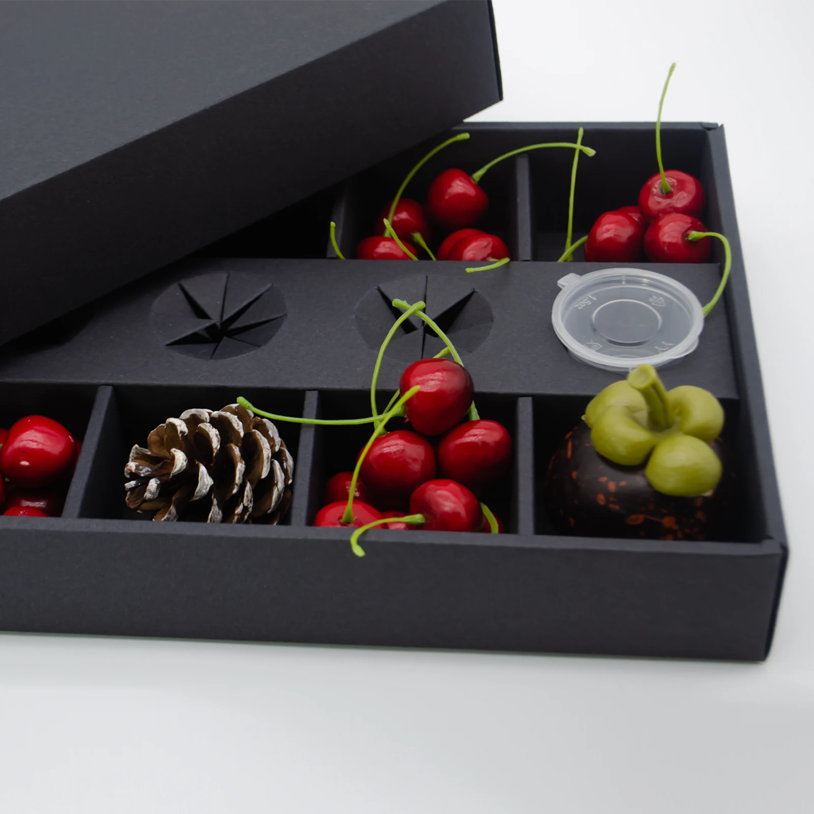 Customized Wholesale Black Party Chocolate Favorite Box Grazing Box