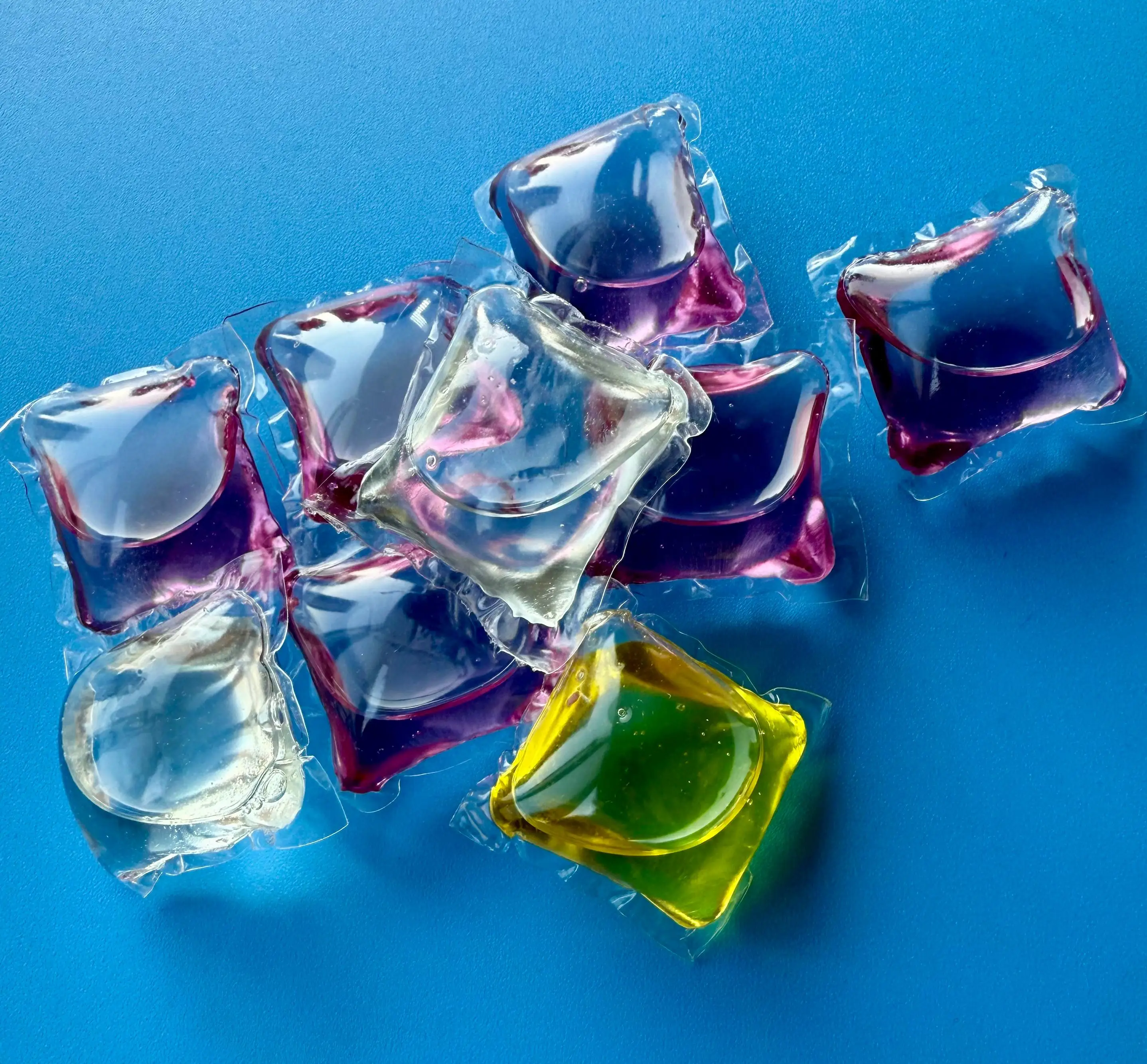 High Quality 16 Count Tide Pods Liquid Laundry Pacs Convenient Downy Original Fragrance Bathroom Wash Clothes Includes