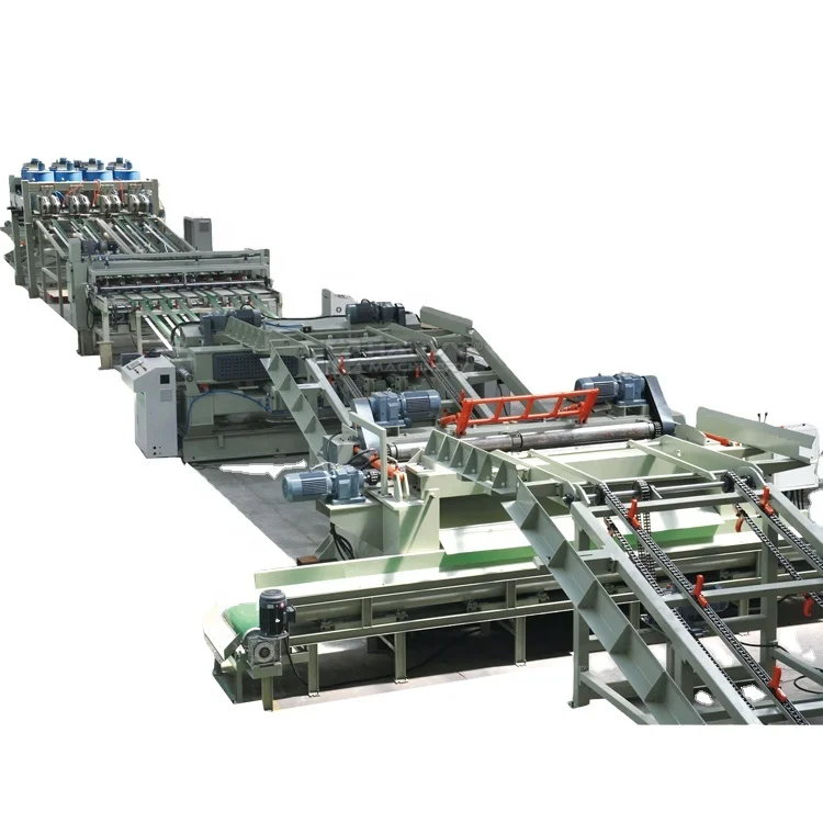 高品質な合板を作成するための最新鋭の機械