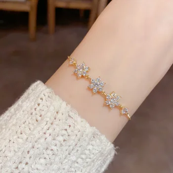 Japanese Korean Fashion Super Flash Zircon Snowflake Bracelet Exquisite Handcrafted Gold Plated Luxury Flower Jewelry Easy Build