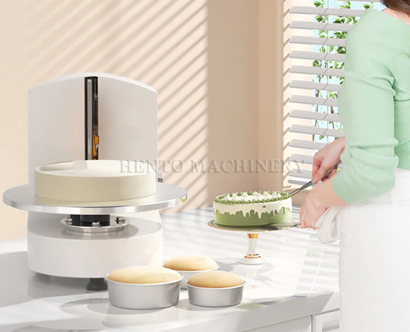 High Automation Decorating Cakes Machine / Automatic Cake Icing Machine / Cake Maker Machine Automatic