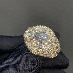 Best-selling 14K gold men's diamond ring, featuring a GIA-certified lab-grown round diamond, perfect for special occasions