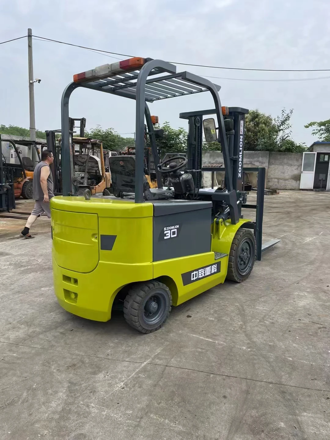 H2000 Light Series Heli 3t Diesel Forklift Cpcd120 With Standard Fork