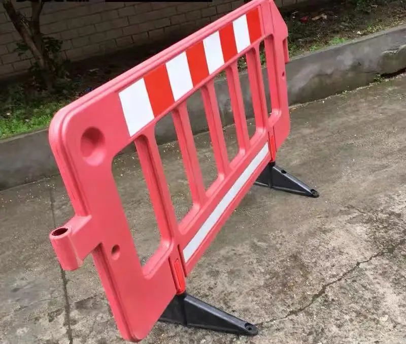 Hot Sale Plastic Road Traffic Management Barrier for Roadway Safety details