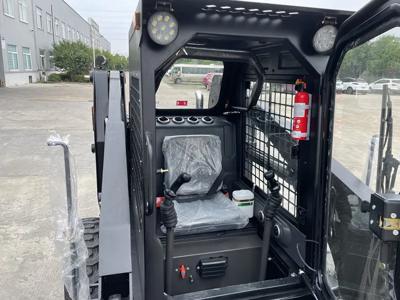 Chinese Cheap 0.3ton 0.5ton 0.7ton Loading Capacity Skid Steer Loader with Good