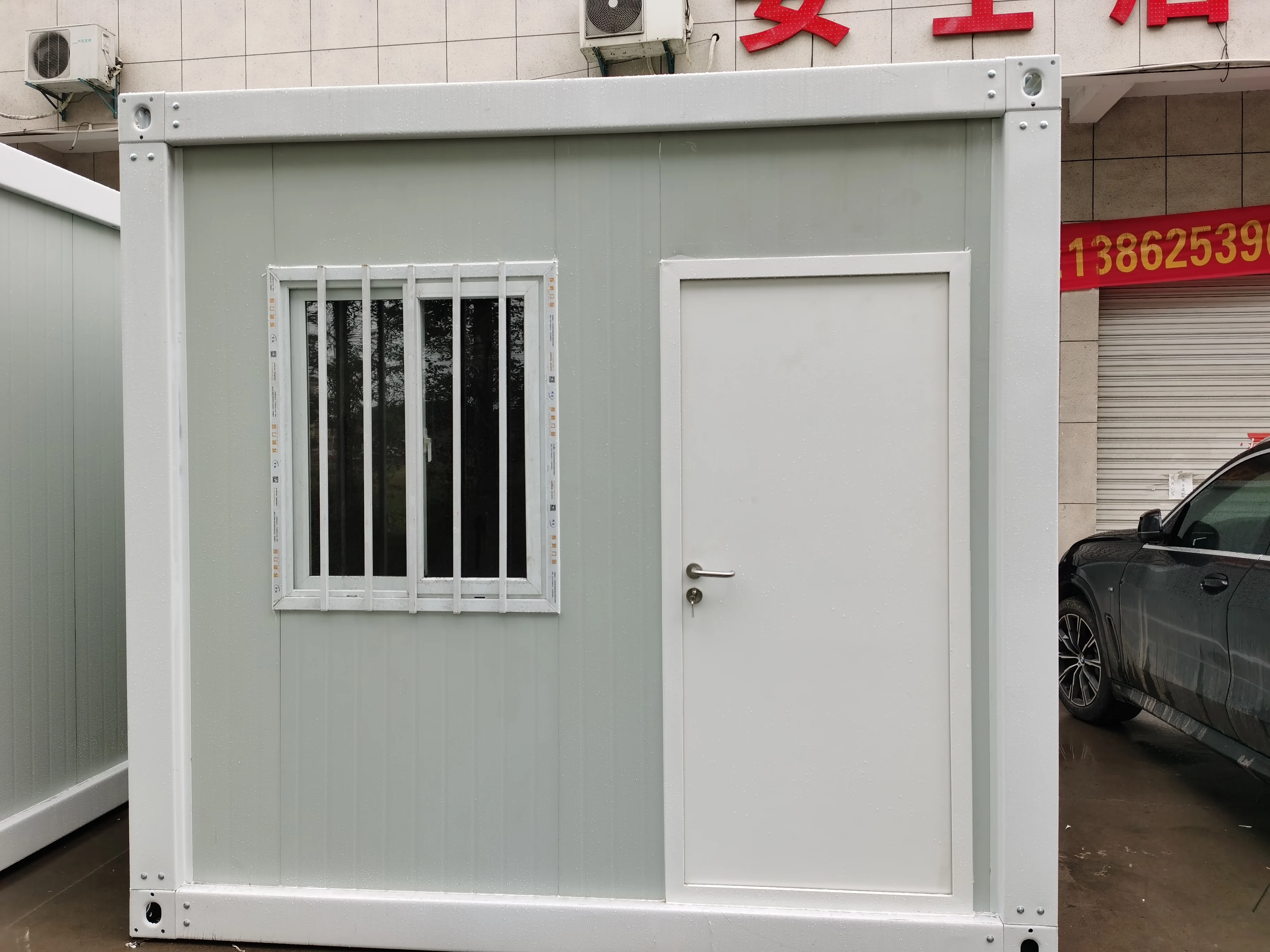 New Arrival 20ft Container Mobile Home Kitchen Bathroom Office Building Application Sandwich Panel Material Container House