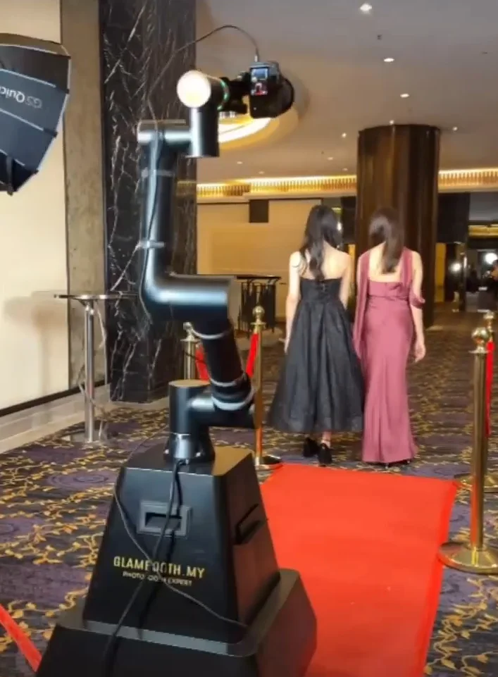 Glambot Red Slow Motion Camera Phantom Flex 4K High-Speed Camera - Main Image