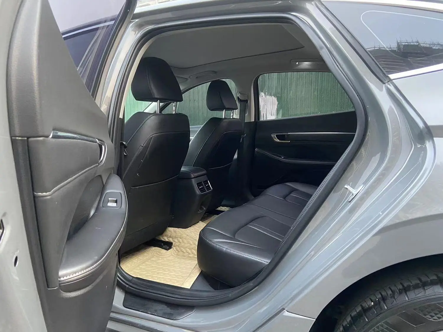 2021 for Sonata Sedan Euro VI Emission Automatic Transmission Leather Seats Dark Interior R18 Tires Used Left Steering