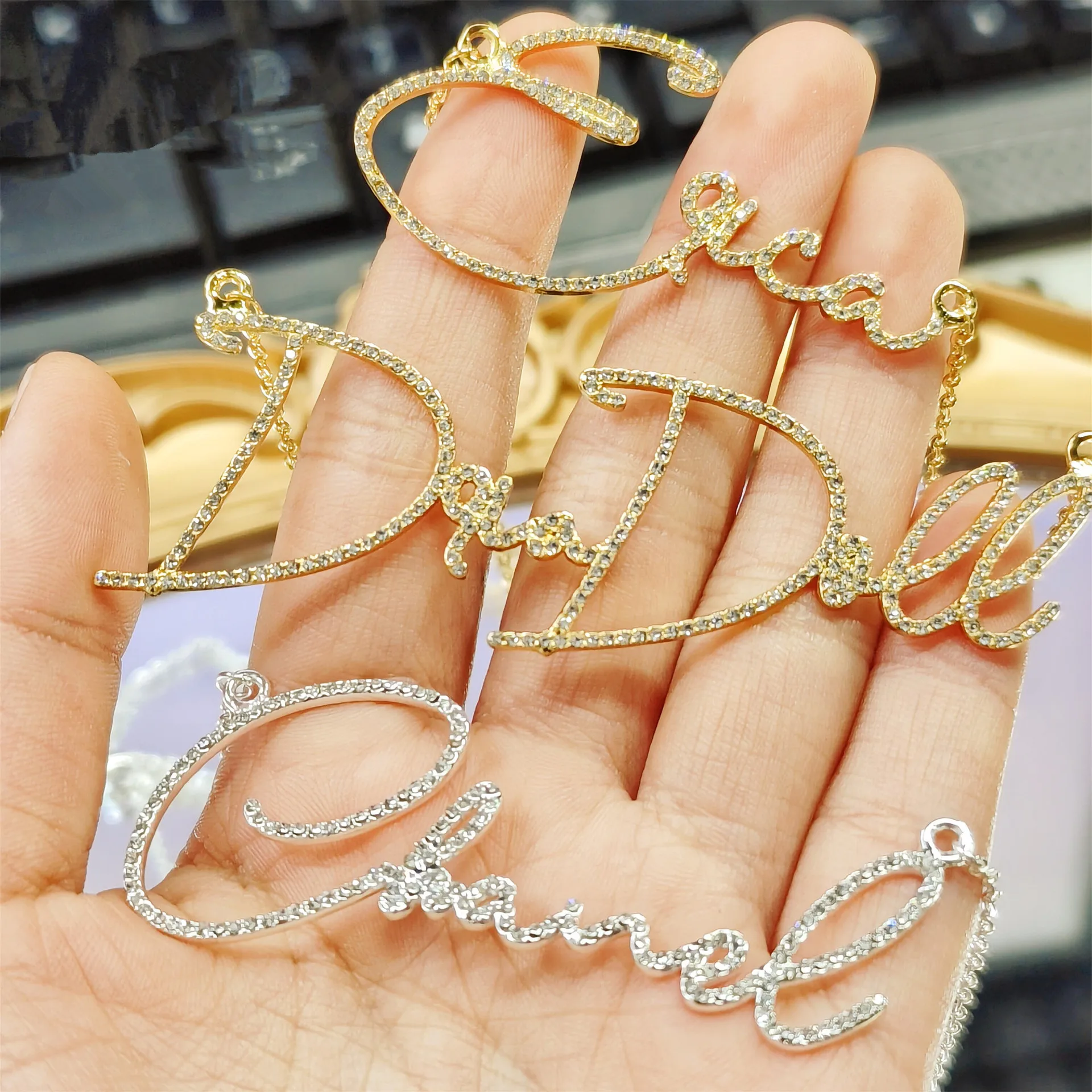 Lateefah Oem Iced Out Cubic Zirconia Necklace Personalized Names