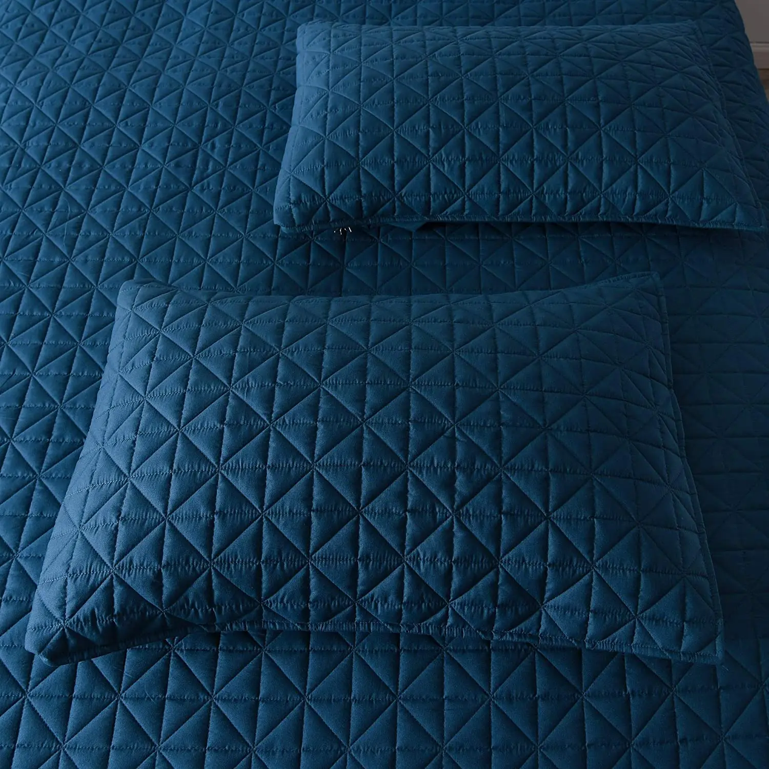 Stable Quality Fabric 100 Cotton Wholesale Bed Cover Quilts Bedding