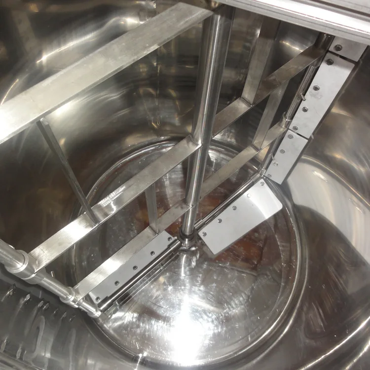 Резервуар для смешивания шоколада с нагревательным держателем