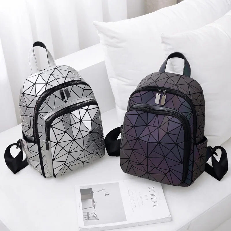 2024 Latest Diamond Lattice Women Backpack Purse Kawaii Gray Luminous Travel Backpack Fashion Girls Boys School Bags