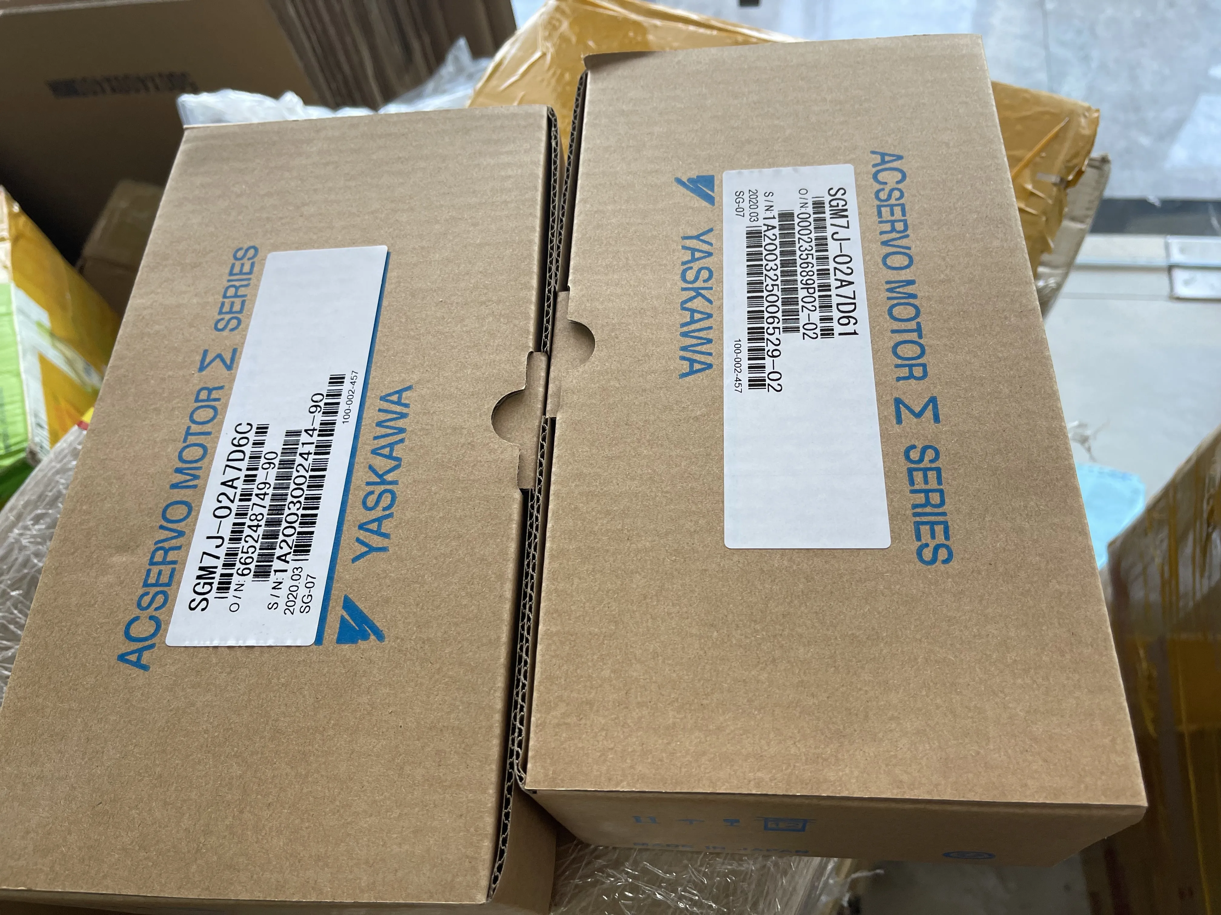 Yaskawa AC Servo Motor SGM7J-02A7D61