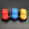 Carrello pull-up dinosauro di colore casuale